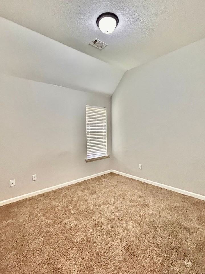 8839 Campaldino Ave - Photo 4 of 16