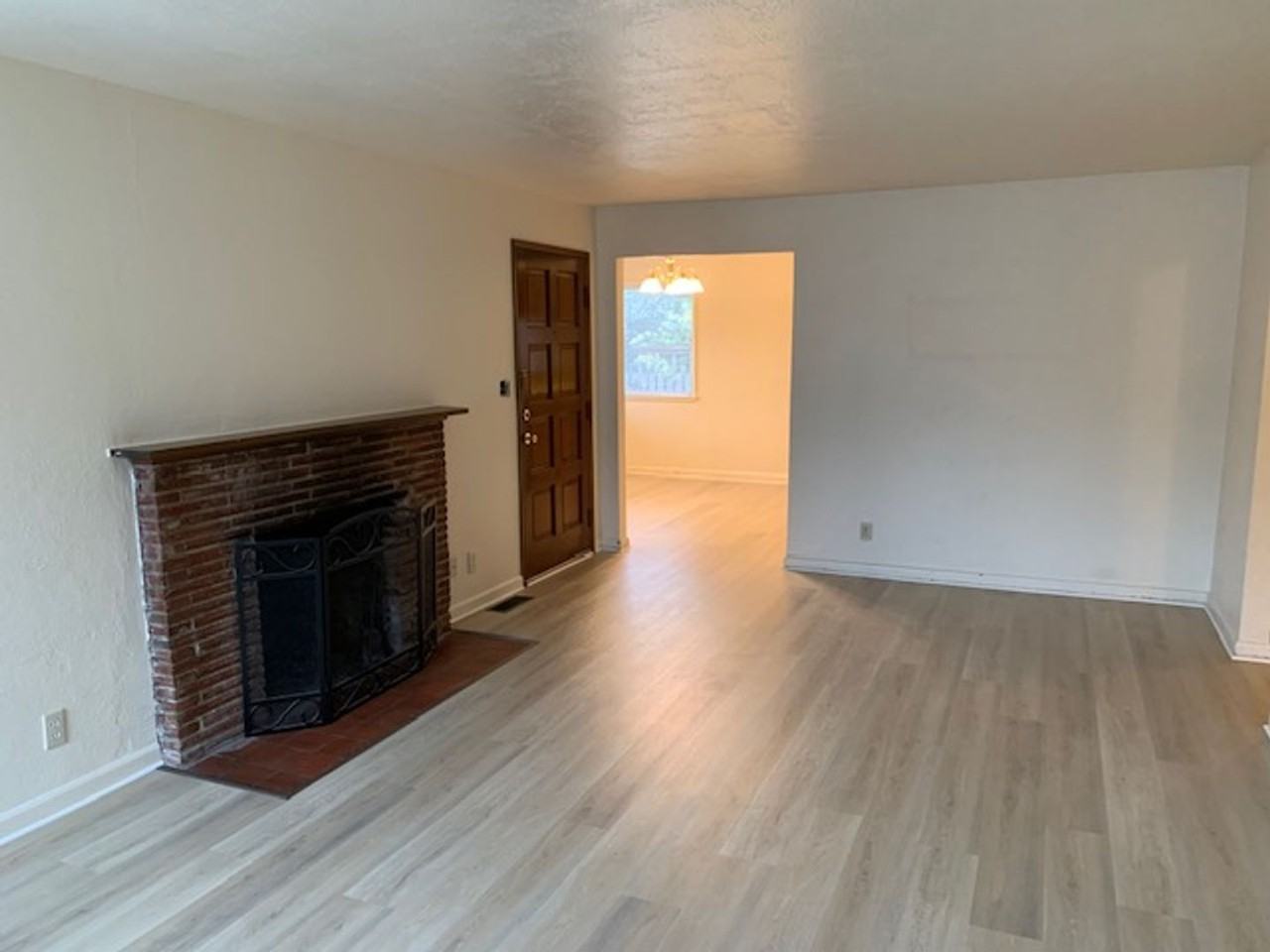 6555 25th Ave Ne - Photo 5 of 18