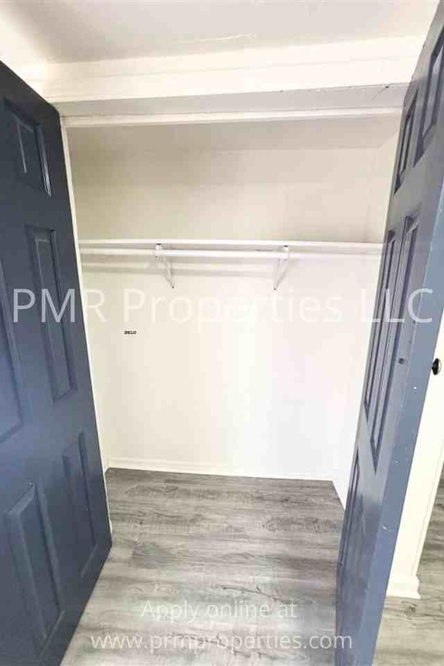 2406 N 3rd St - Photo 5 of 11