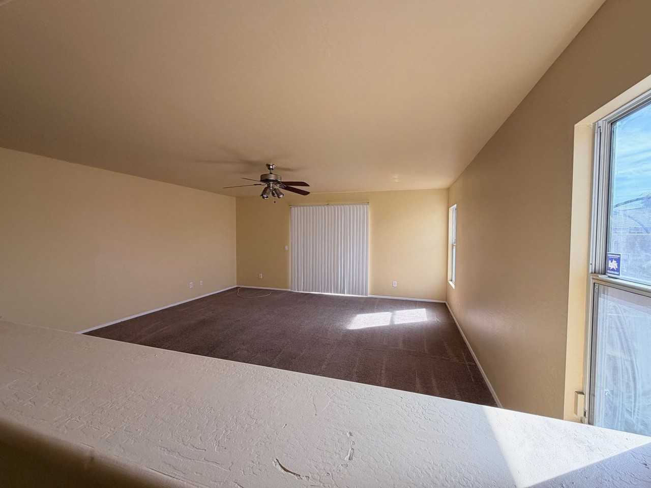 6037 W Southgate Ave - Photo 6 of 24