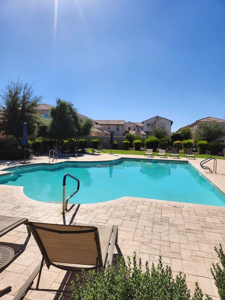 1913 W Grand Canyon Dr - Photo 3 of 13