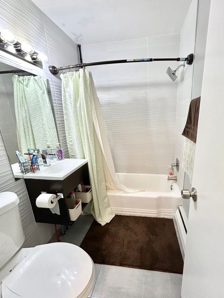 Fallsview Gardens - Photo 5 of 26