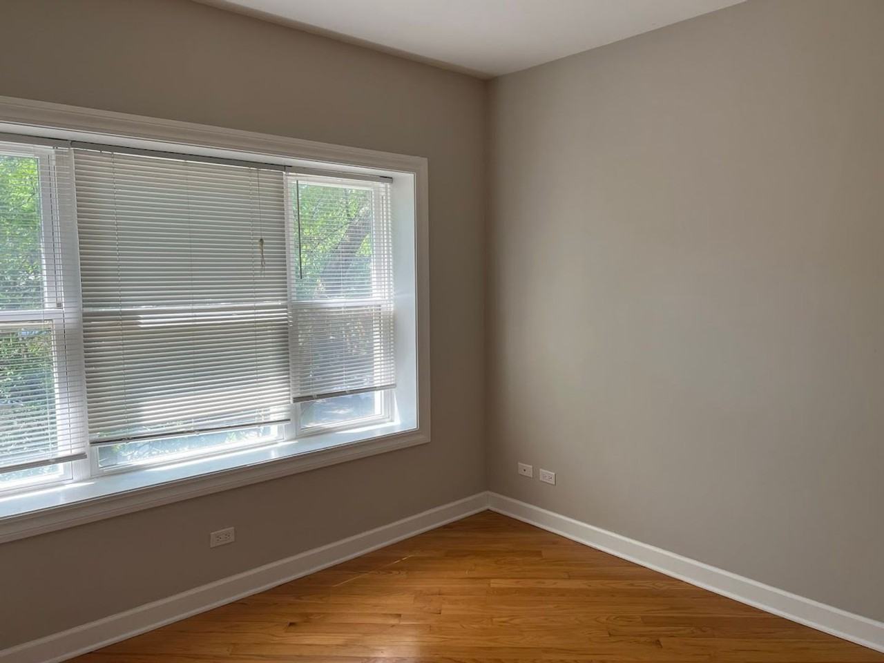 2120 W Arthur - Photo 3 of 21