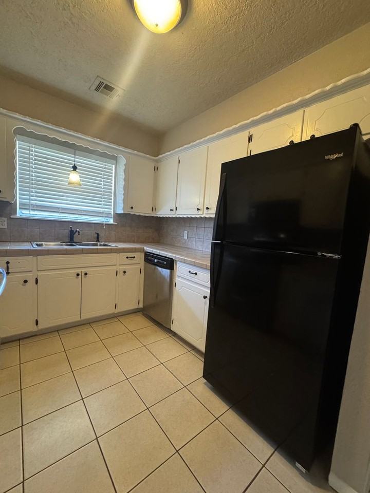 6911 Sw Delta Ave - Photo 6 of 16