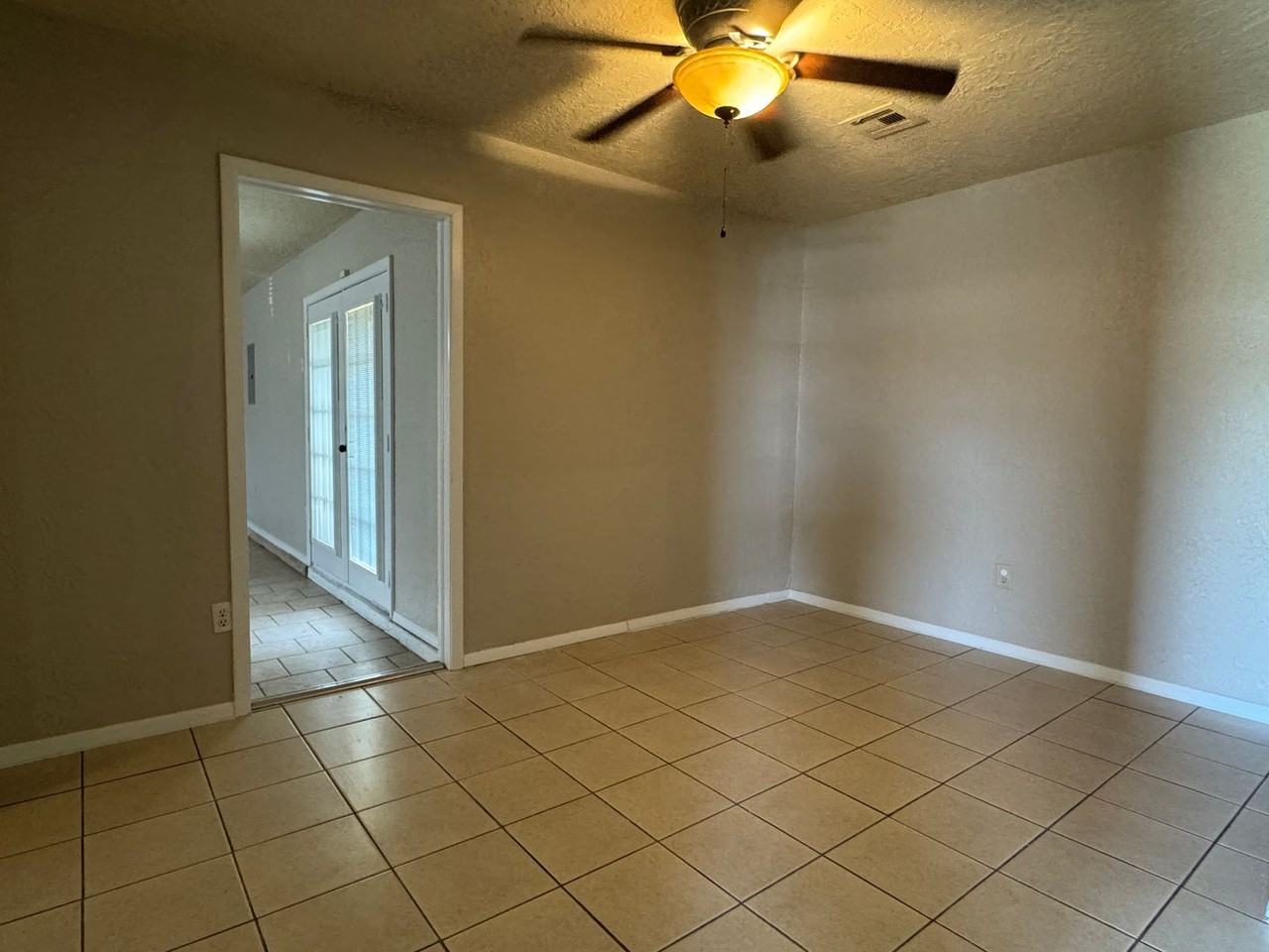 6911 Sw Delta Ave - Photo 7 of 16