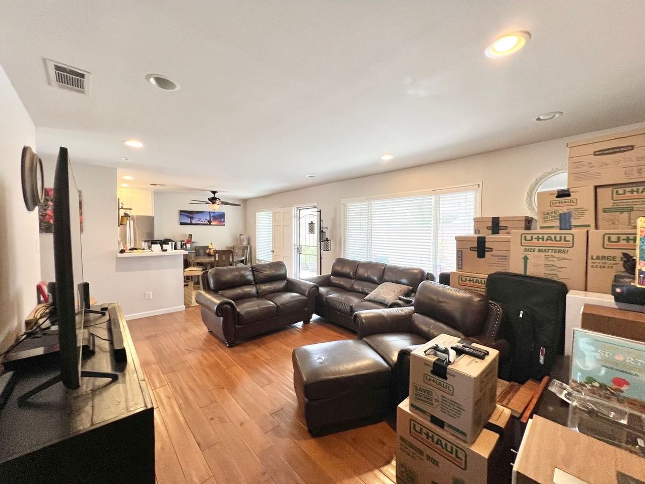 1315 Stevely Ave - Photo 7 of 17