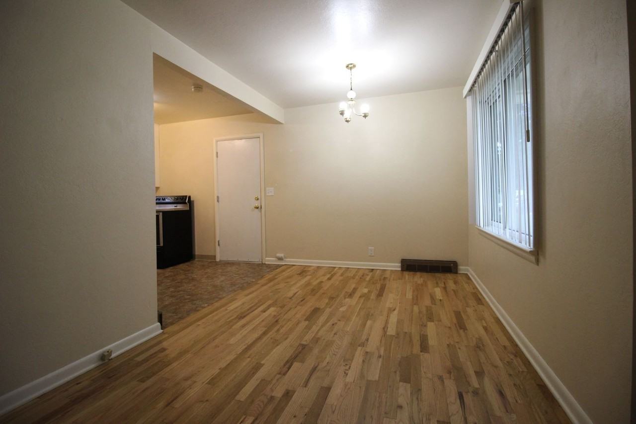 2820 Gardner Pl - Photo 7 of 10