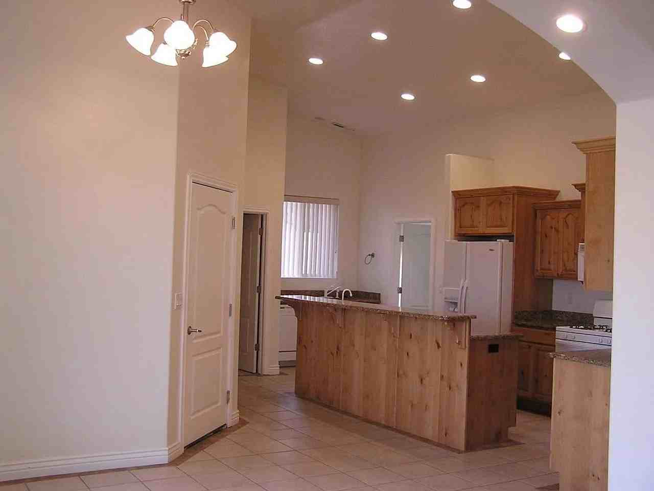 42 N Eastridge Dr - Photo 2 of 2