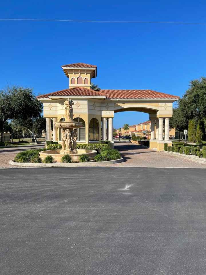 1282 Clove Dr - Photo 2 of 48