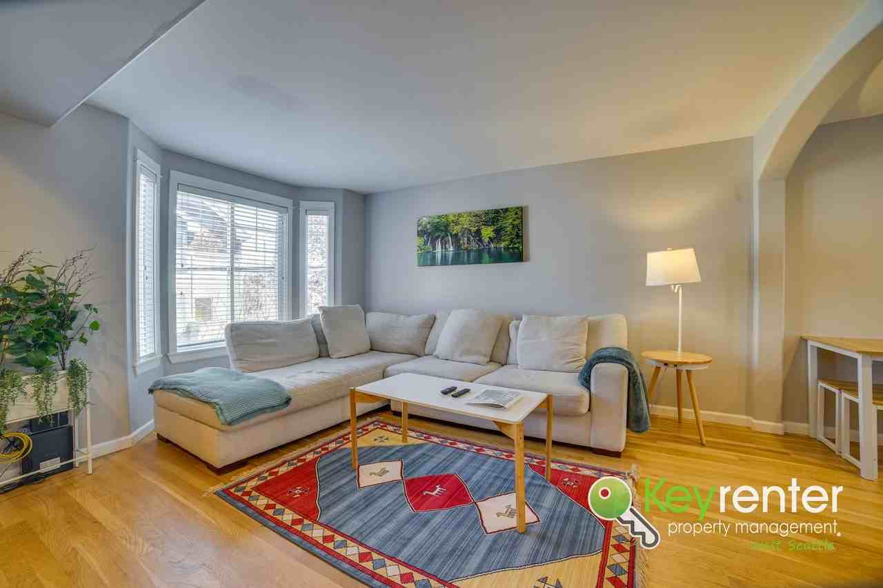 1304 N 85th St - Photo 3 of 39