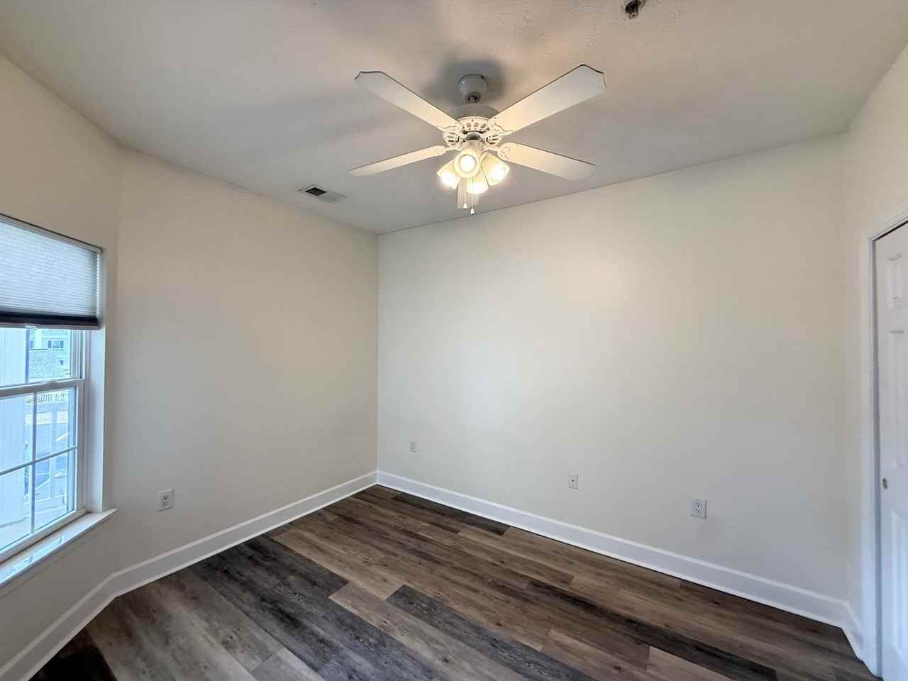 5011 Harvest Dr #202 - Photo 7 of 11