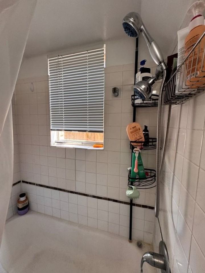 2829 Sw 82nd St - Photo 6 of 8