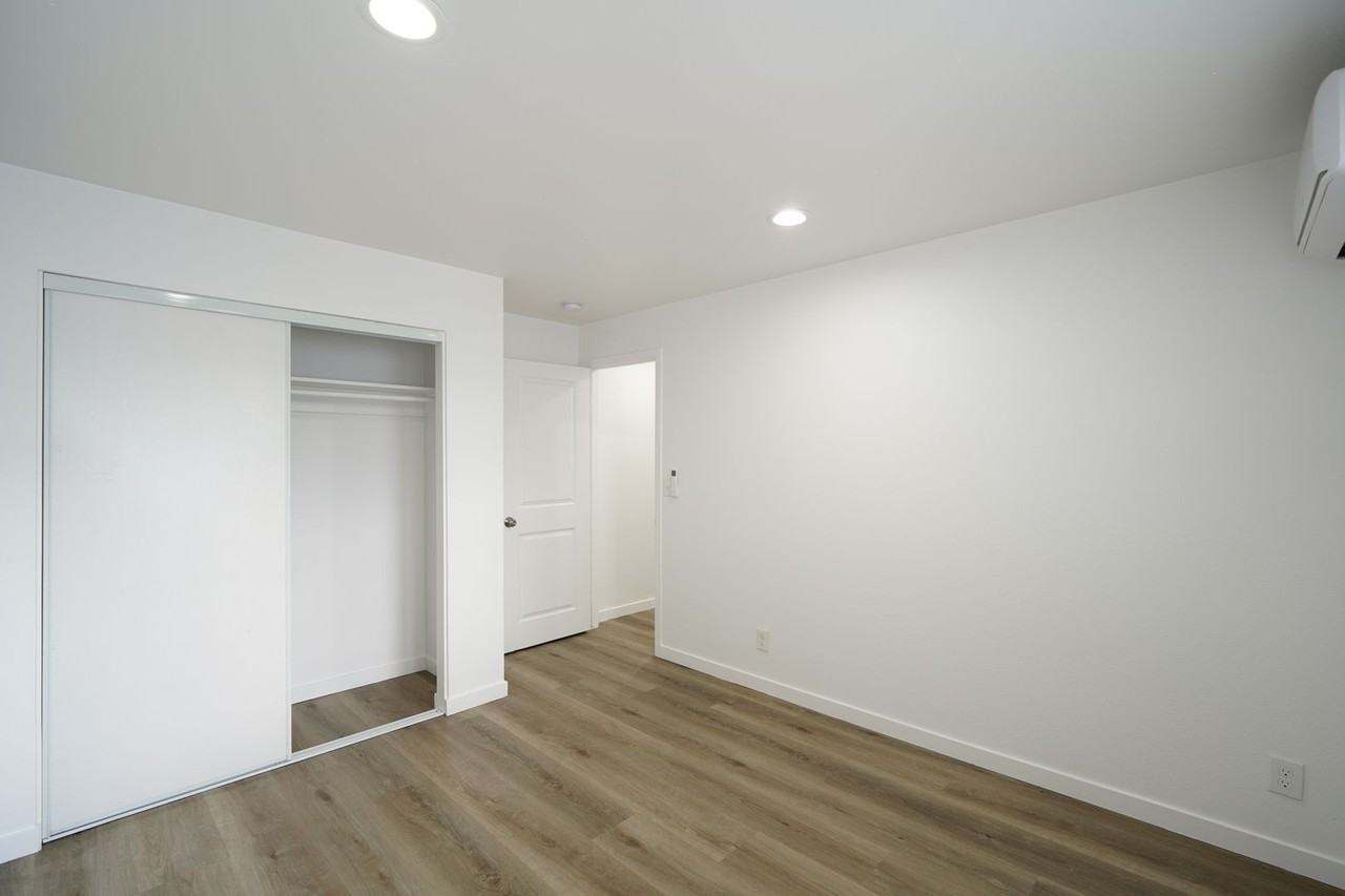 4920 Granada Ave - Photo 4 of 8