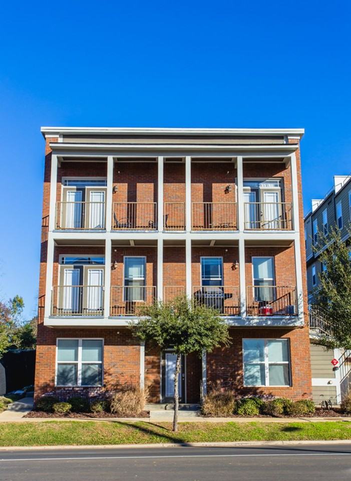 Paces - Photo 7 of 13