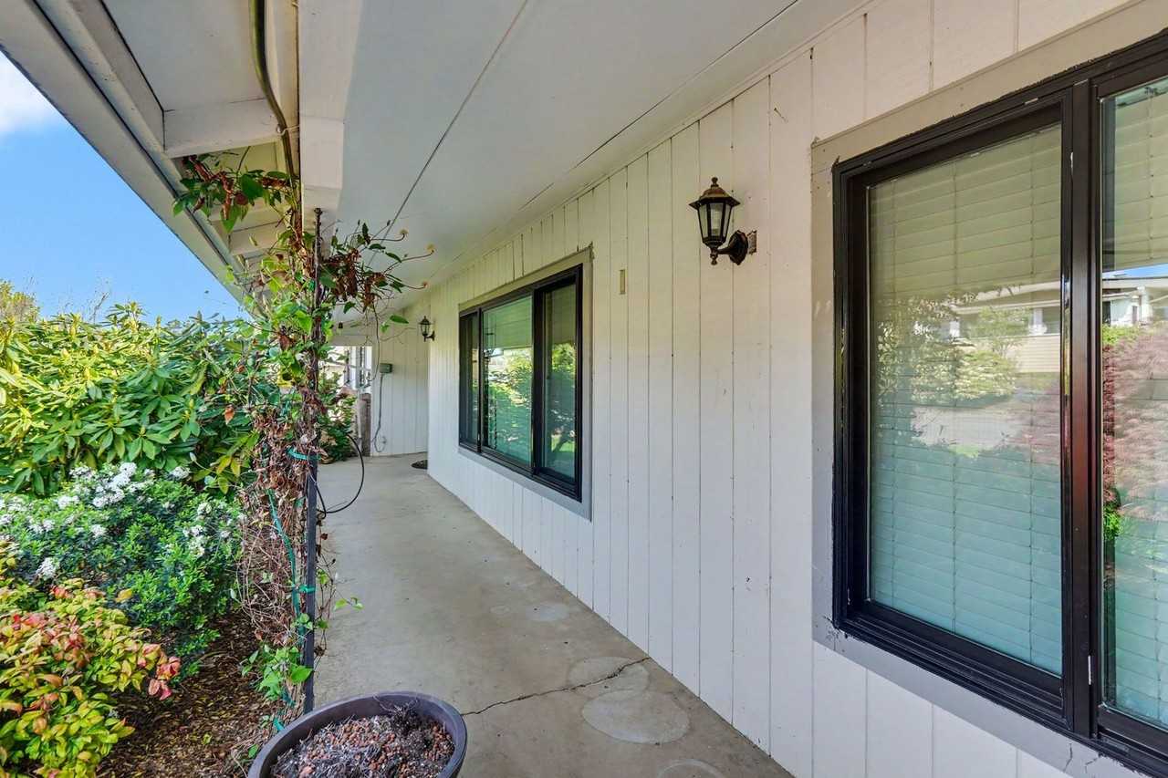 2254 37th Ave Nw - Photo 3 of 50