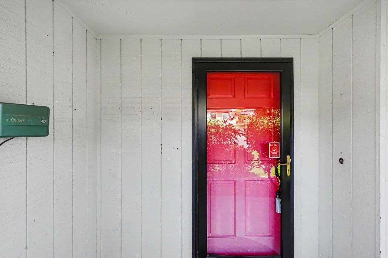 2254 37th Ave Nw - Photo 4 of 50