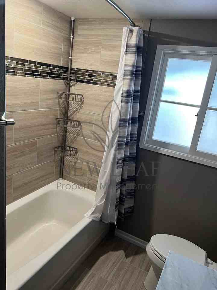 22641 De Soto St - Photo 7 of 39