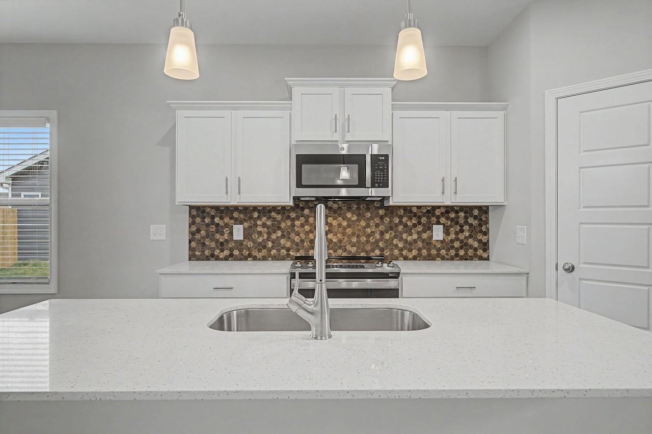 366 Galway Dr - Photo 7 of 29