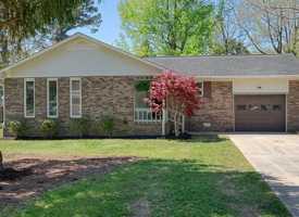 featured image of 1911 Glen Davis Ln