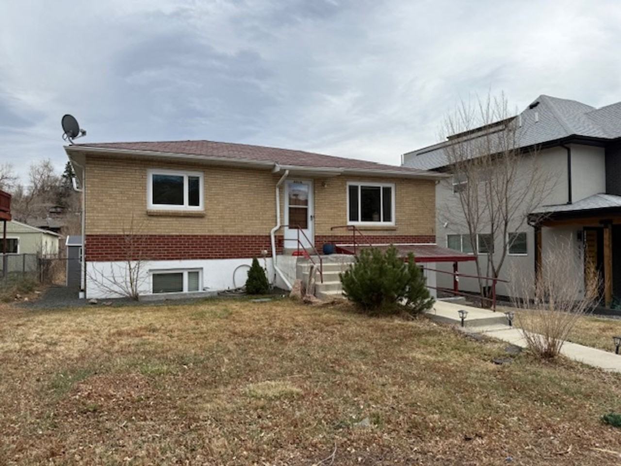 621 1st St - Photo 3 of 22