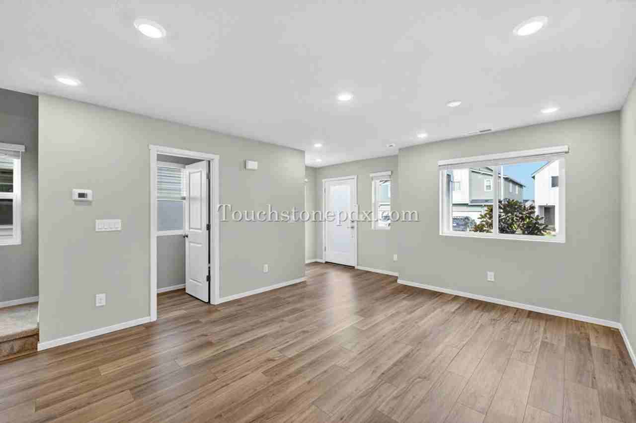 2618 Sawtelle Dr - Photo 5 of 29