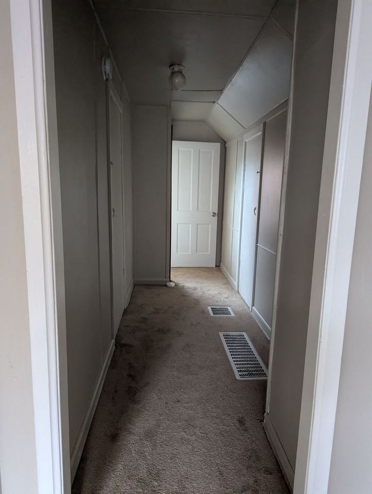 5736 South Blvd - Photo 5 of 17