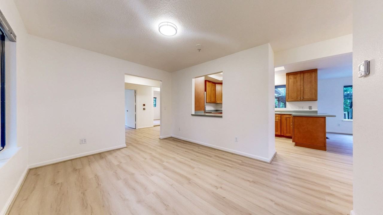 5302 Badger Rd - Photo 7 of 50