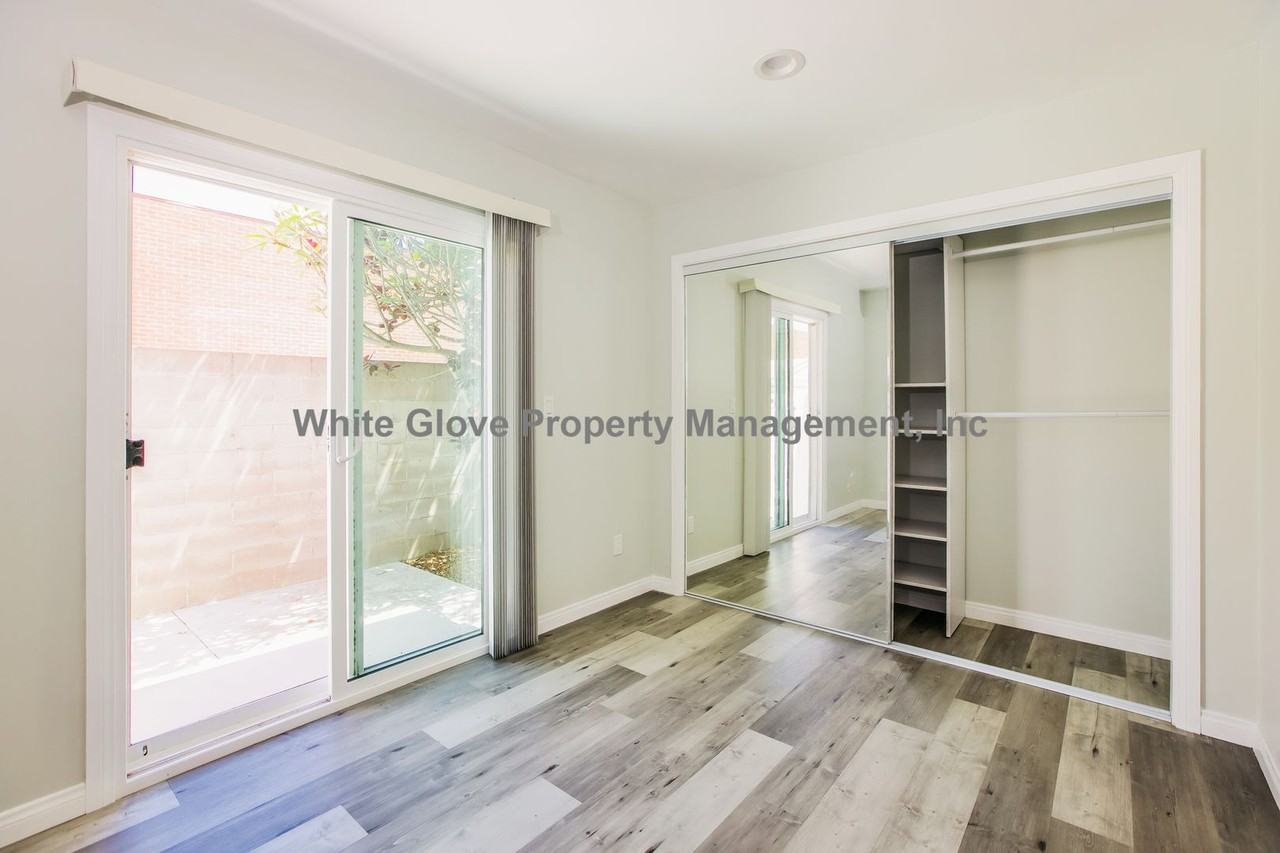 142 N Pritchard Ave - Photo 2 of 9