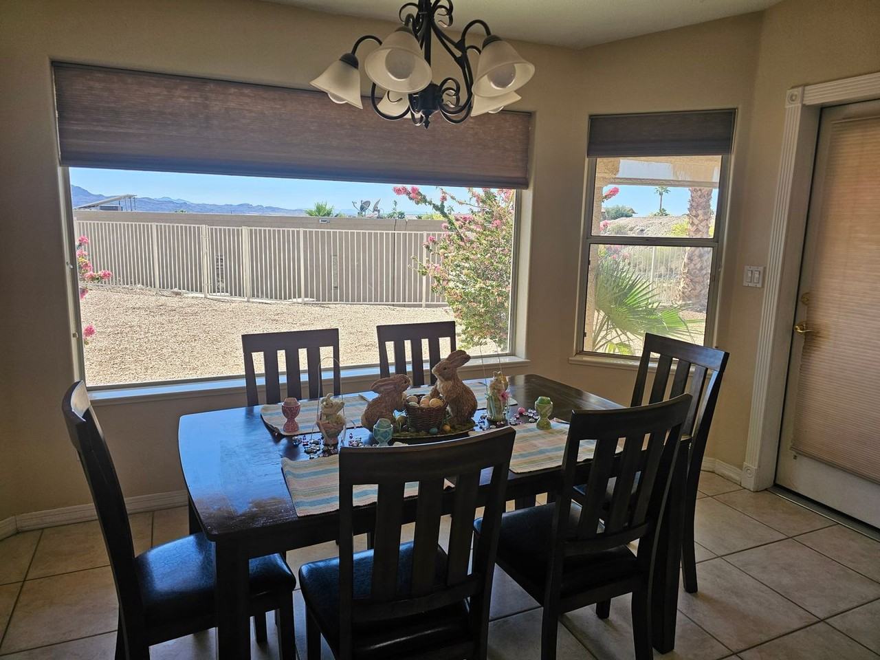 705 Armour Dr - Photo 6 of 17