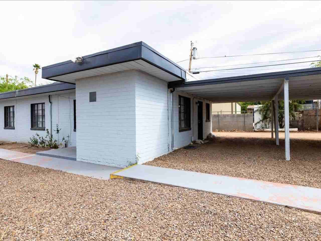 2116 N Forgeus Ave #A - Photo 3 of 16