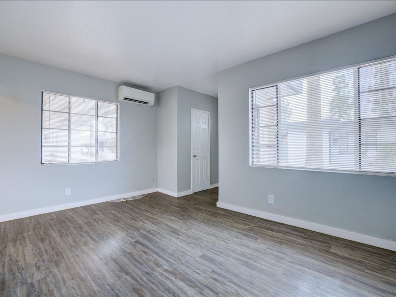 2116 N Forgeus Ave #A - Photo 6 of 16