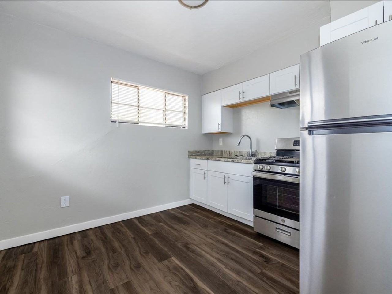 2132 N Forgeus Ave #C - Photo 4 of 15