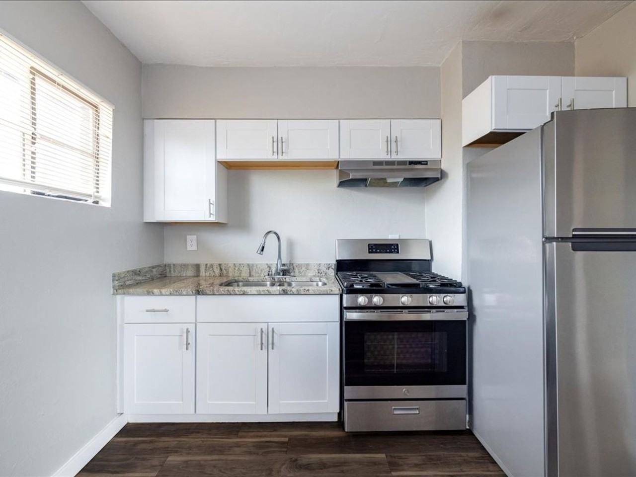 2132 N Forgeus Ave #C - Photo 5 of 15