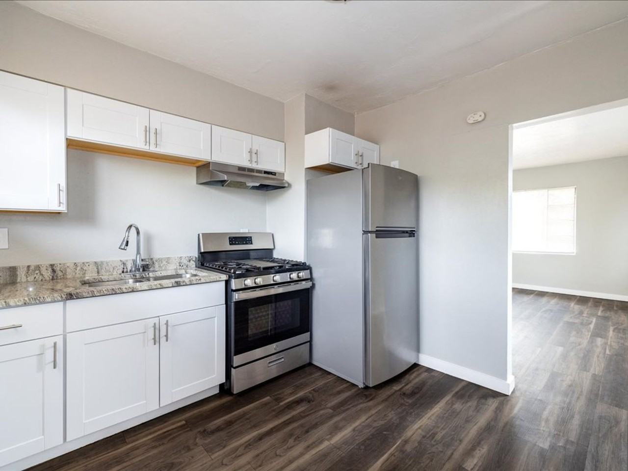 2132 N Forgeus Ave #C - Photo 6 of 15