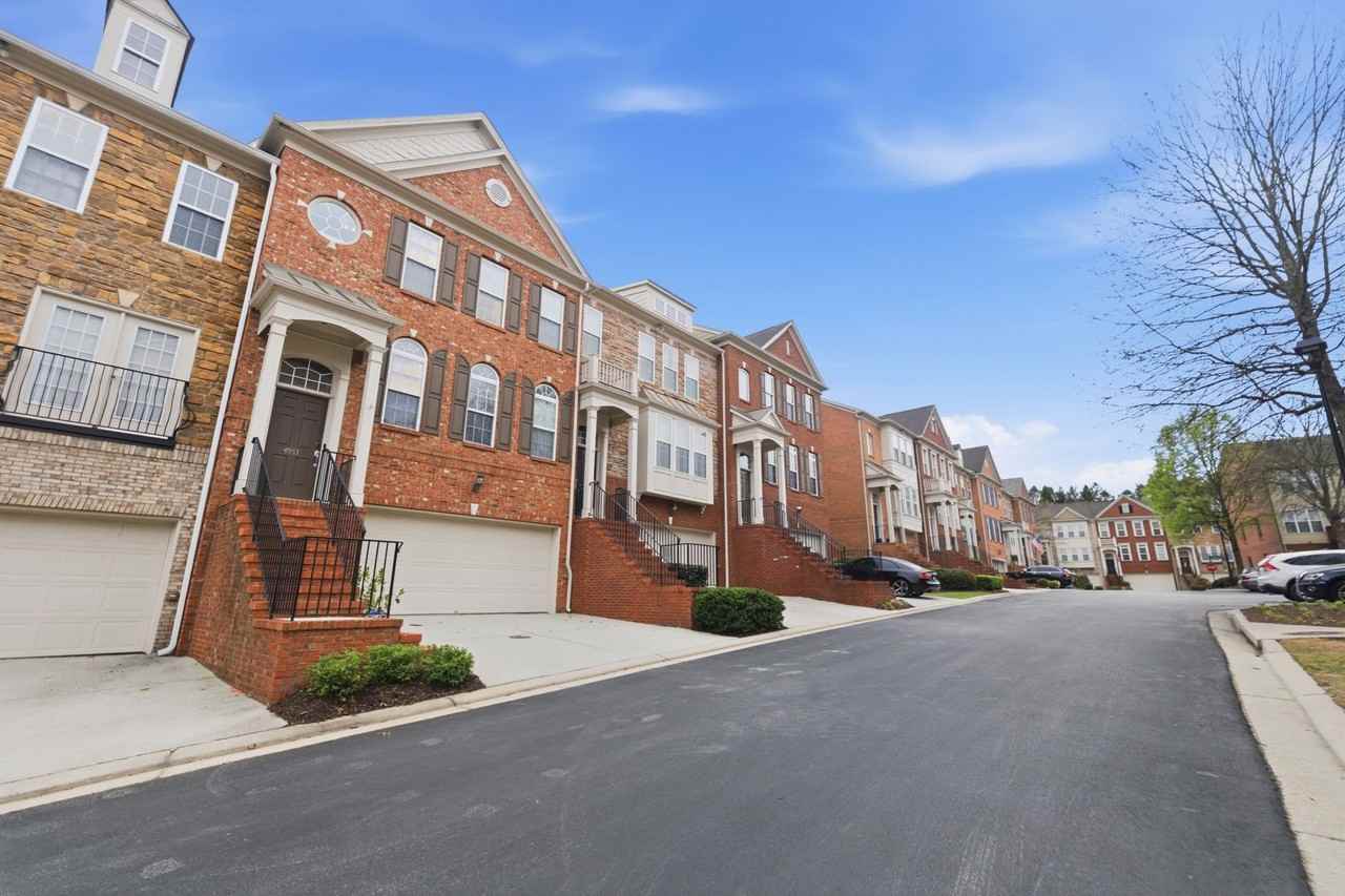 4953 Colchester Ct Se - Photo 2 of 50