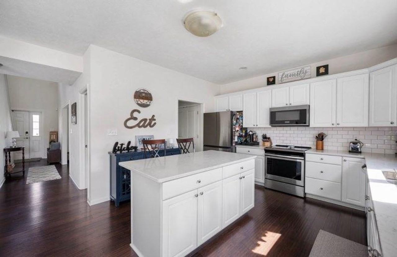 6517 Turf Way - Photo 3 of 21