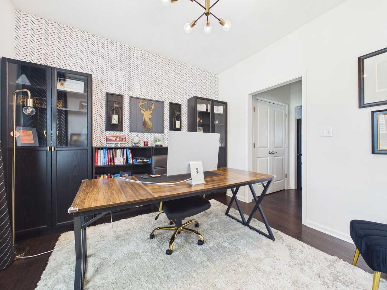 6517 Turf Way - Photo 7 of 21