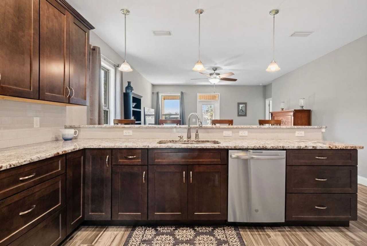 252 Schneider Dr - Photo 4 of 22