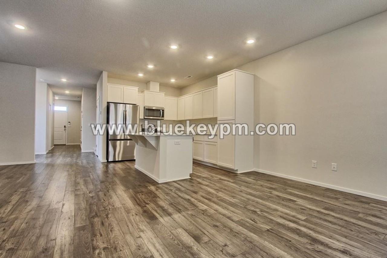 5808 Ne 80th Ct - Photo 5 of 16