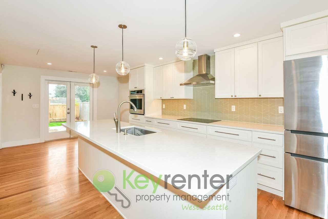 3849 29th Ave W - Photo 3 of 33