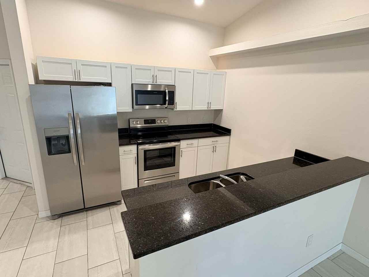 828 Gleason Pkwy - Photo 6 of 20