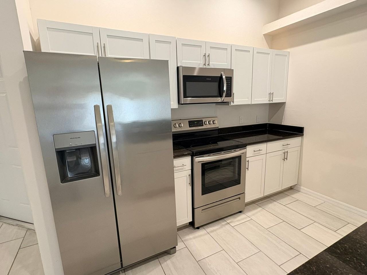 828 Gleason Pkwy - Photo 7 of 20