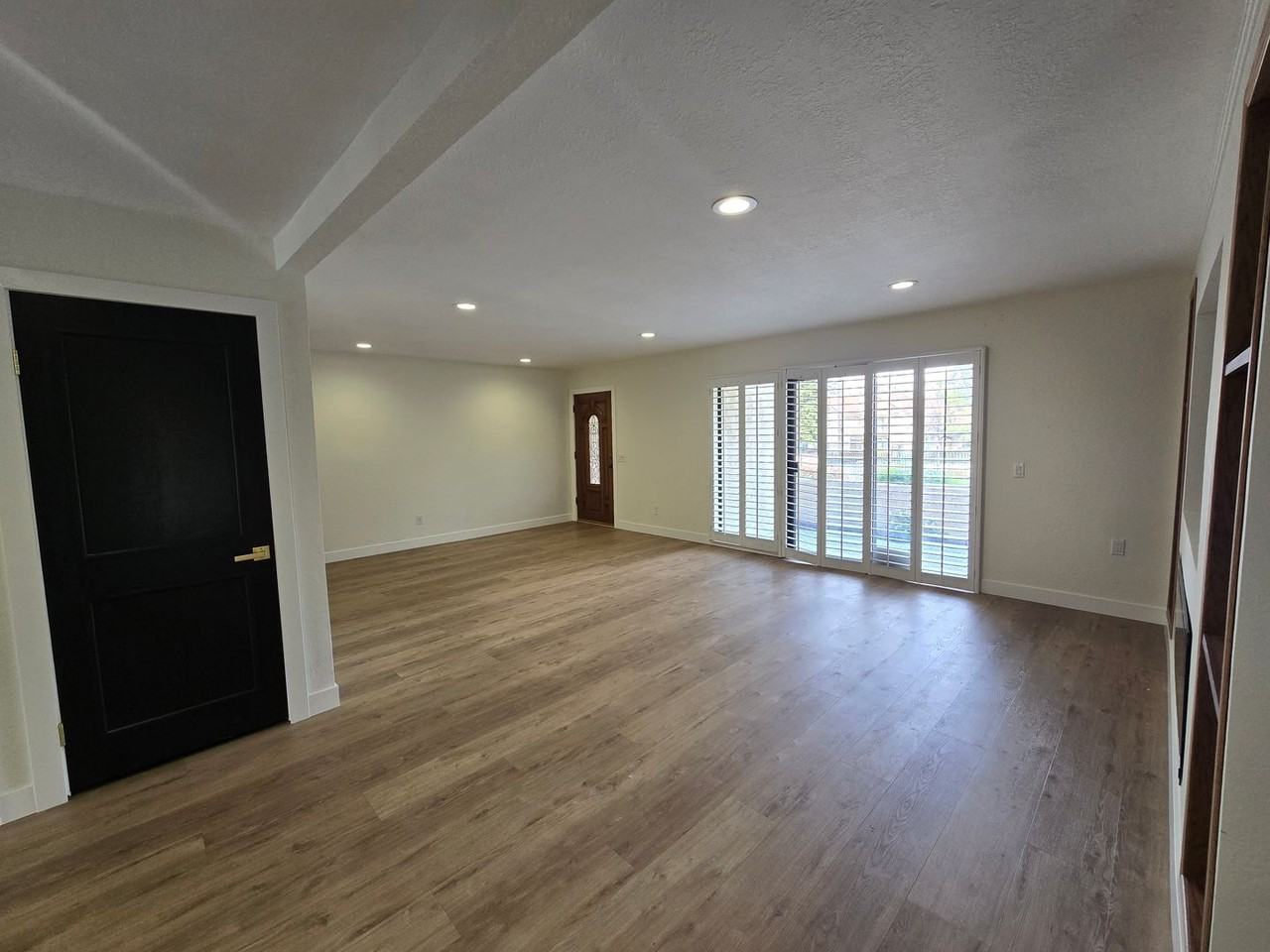 7061 Seville Way - Photo 2 of 26