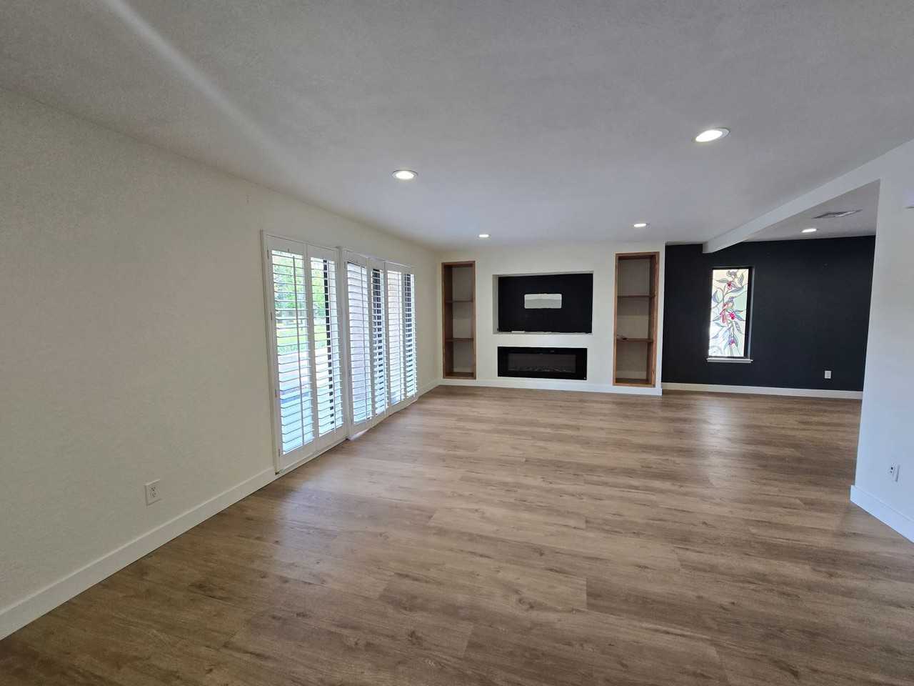 7061 Seville Way - Photo 3 of 26