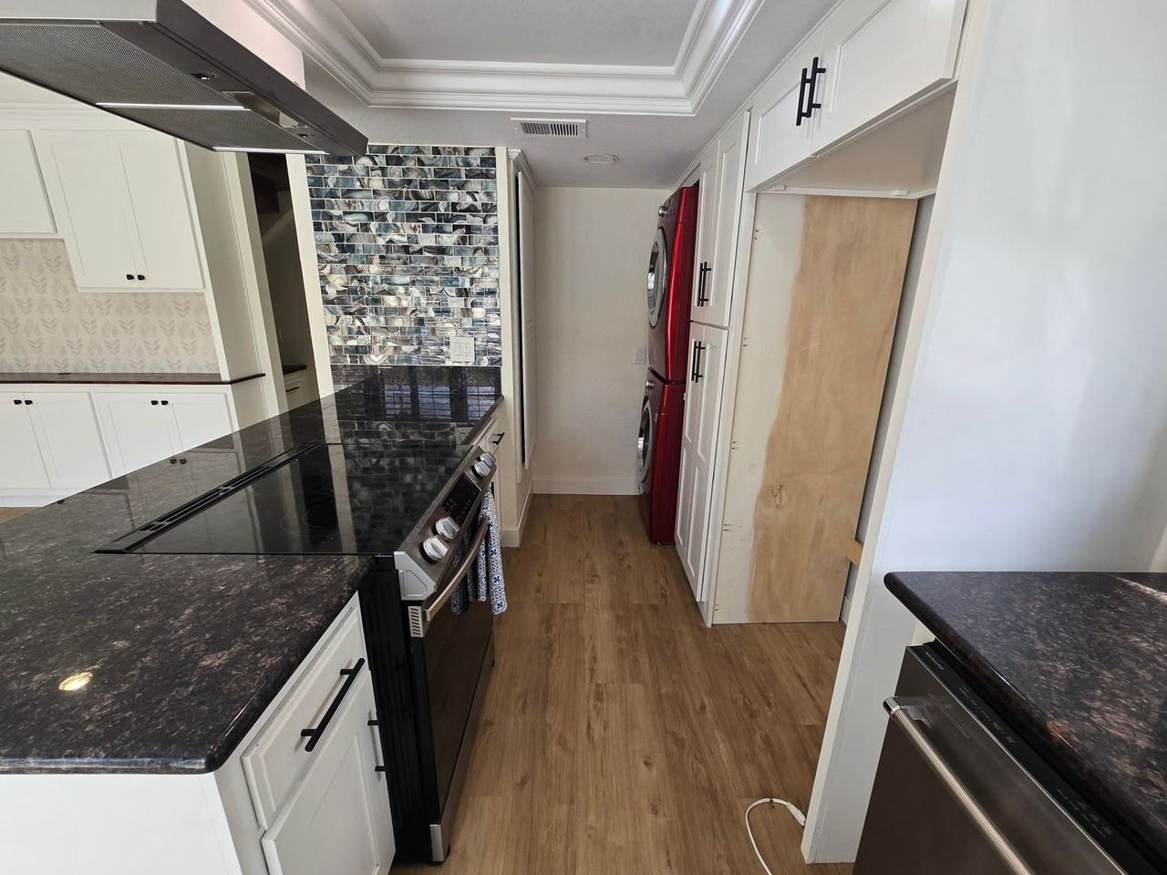 7061 Seville Way - Photo 7 of 26