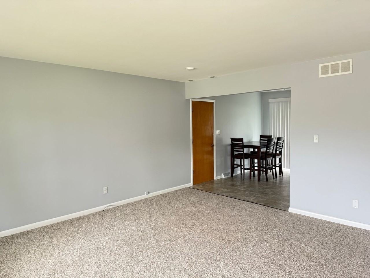 500 Highpoint Rd - Photo 2 of 15