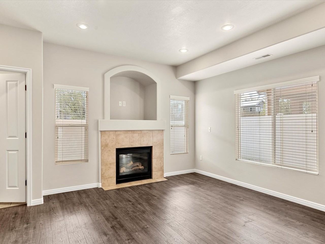 6171 S 1375 E - Photo 2 of 28