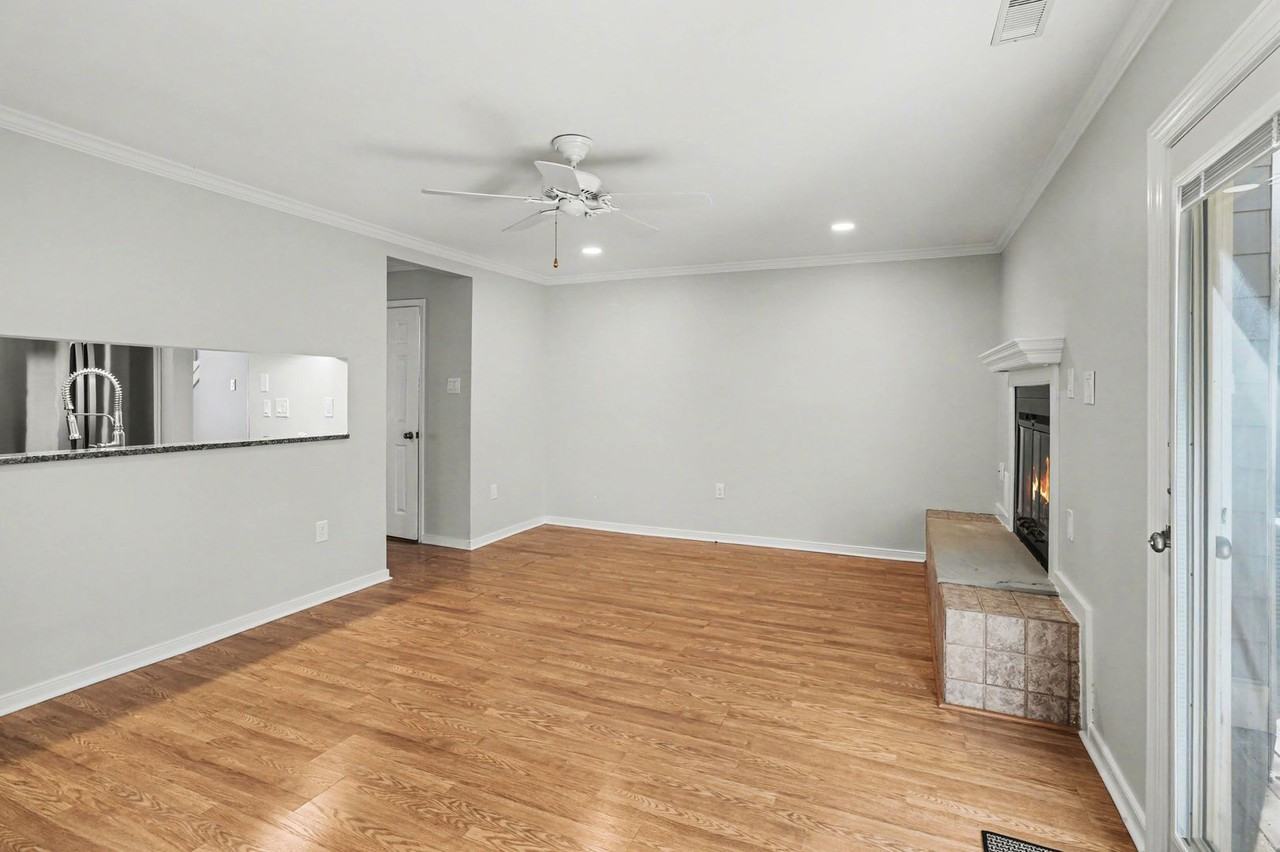 12319 Sir James Ct - Photo 5 of 24