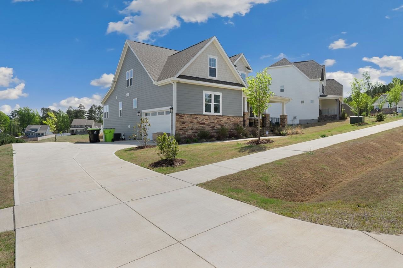 1017 Prominence Dr - Photo 2 of 21