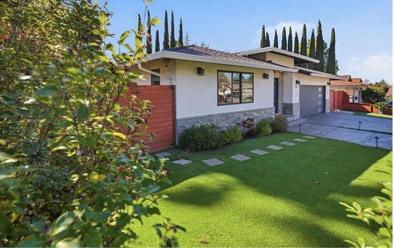 706 Wisteria Dr - Photo 2 of 34